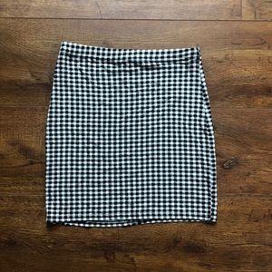 Houndstooth checkered skirt, barely worn